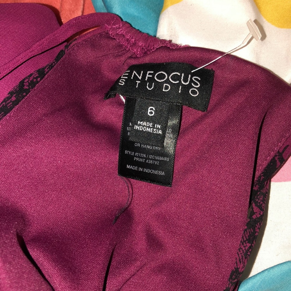 Dress - Picture 2 of 2